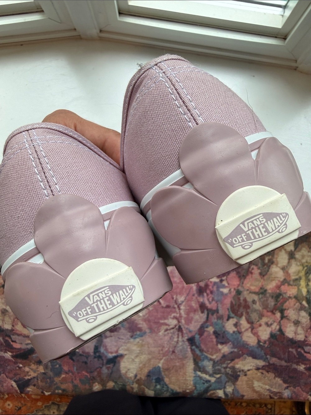 NEVER WORN! Vans Women’s Pink Canvas Platform Sneaker with Daisy Accent - Picture 3 of 12